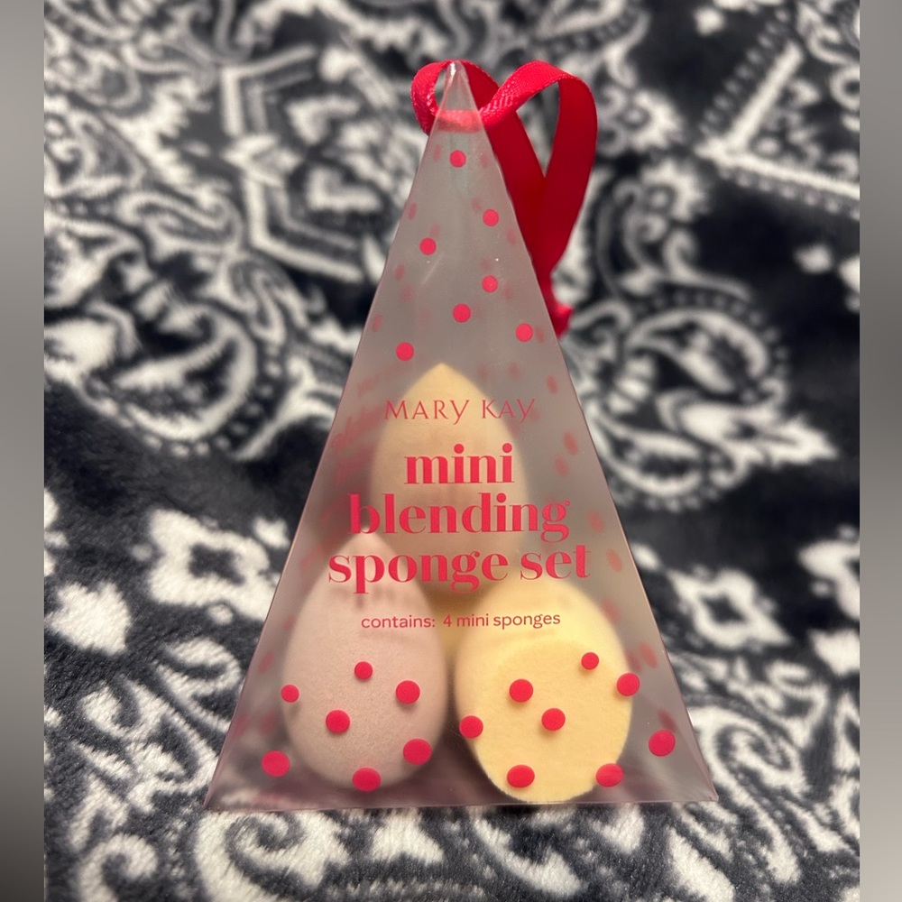 Mary Kay Blending Sponges Set